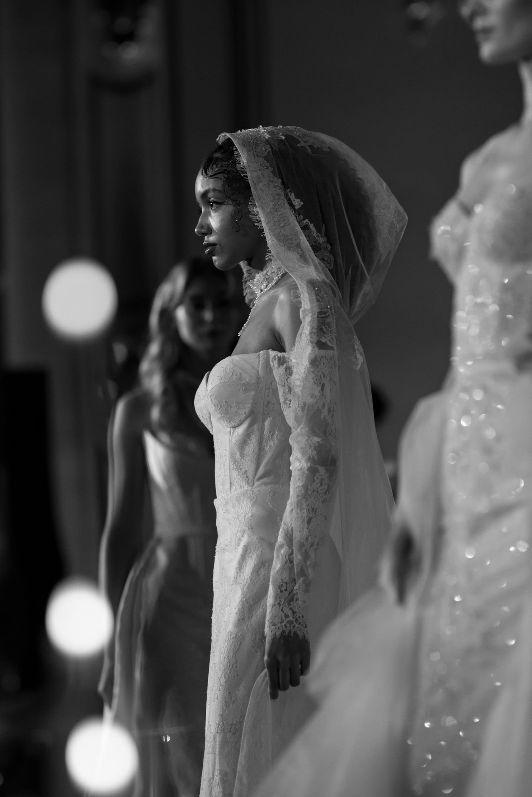 {{ images.YYWnMaJGXf.alt }}