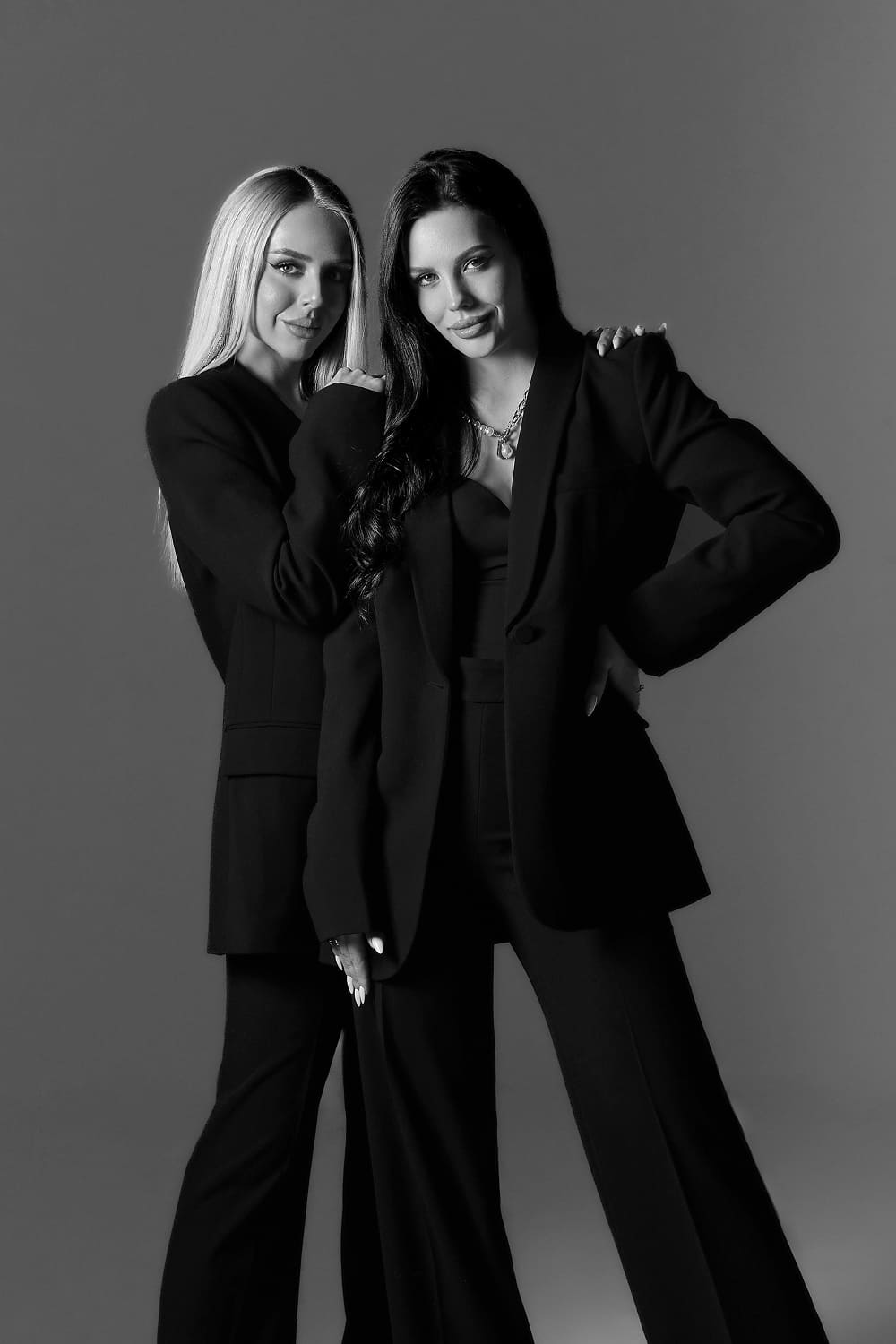 {{ images.ufBOdtXyKL.alt }}